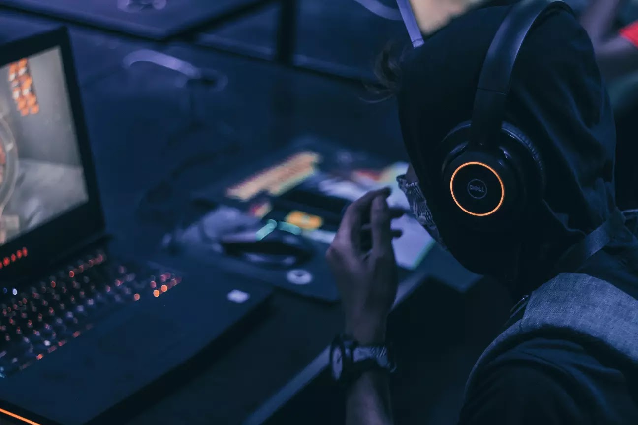 Ilustrasi Laptop Gaming Murah