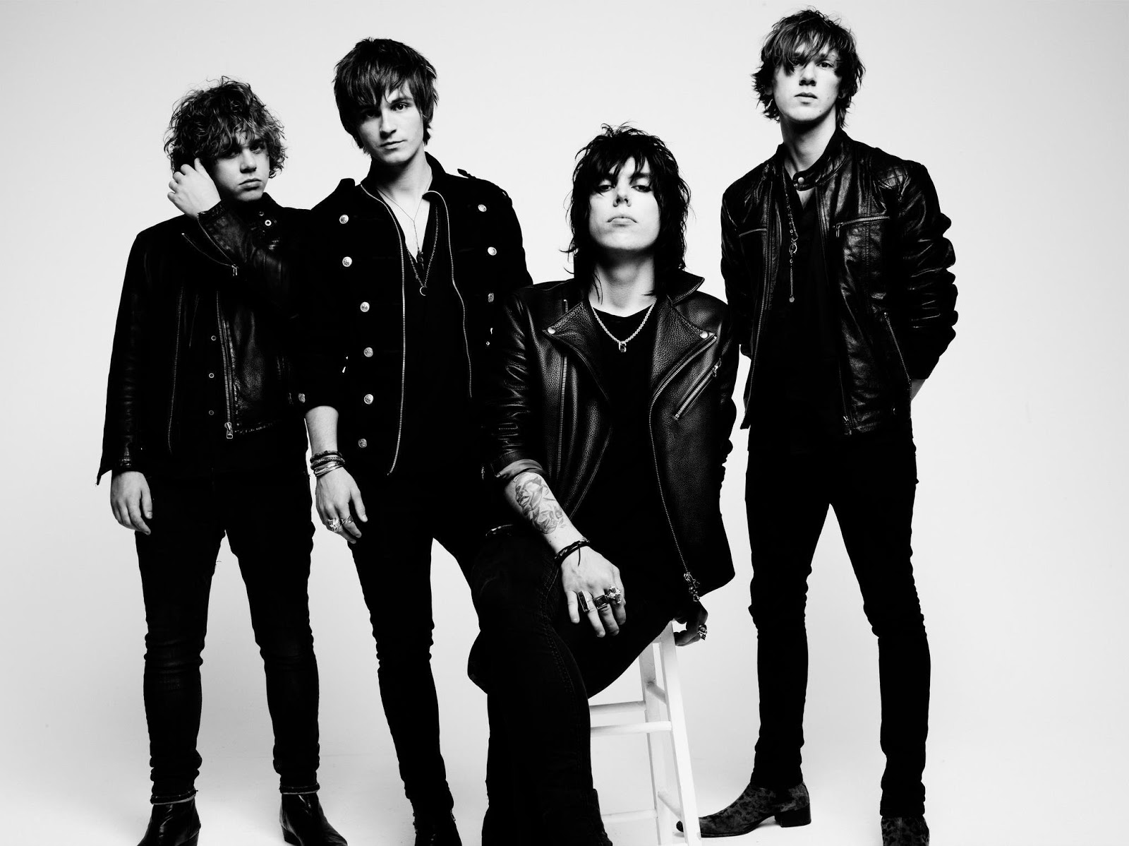 New Album Releases YOUNG & DANGEROUS (The Struts) Rock The