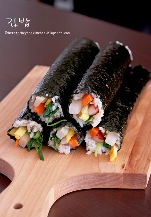 Korean seaweed rice rolls (Kimbap) - “Thou shall not judge others.” This is one valuable lesson I learned earlier in my life. Have you ever been surprised by someone who has an amazing talent that you never thought he/she would have? It came to a such surprise that you couldn’t believe your eyes?