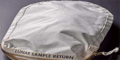 अमेरिकी अंतरिक्ष यात्री नील आर्मस्ट्रांग का बैग 11.58 करोड़ में नीलाम American Astronaut Neil Armstrong Bag 11.58 Crores Auctioned