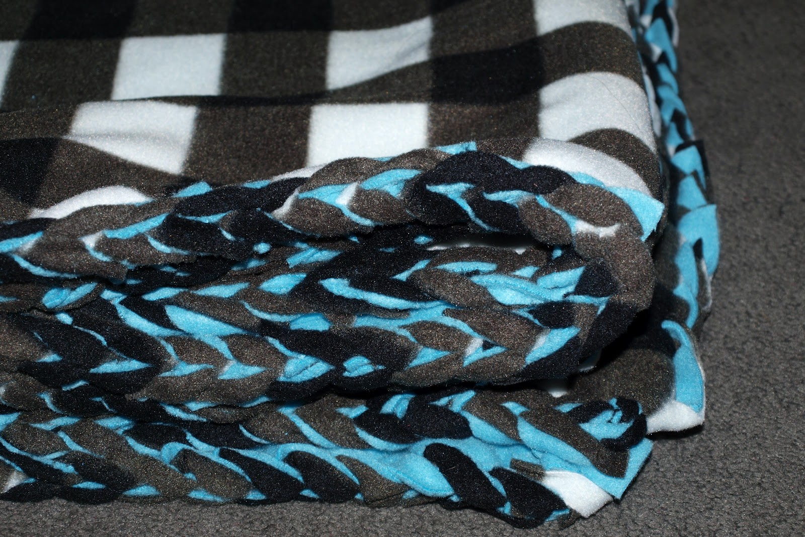 Elemental Carbon Fleece Blanket with Crocheted Edge // DIY