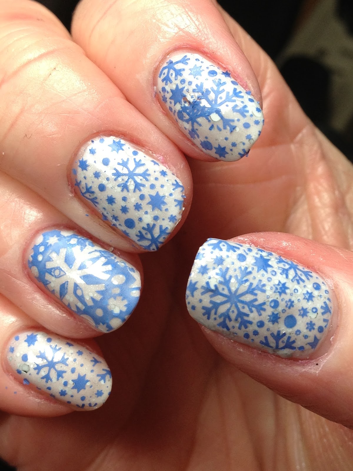 Canadian Nail Fanatic: Wintery Nails for Our Wintery Weather!