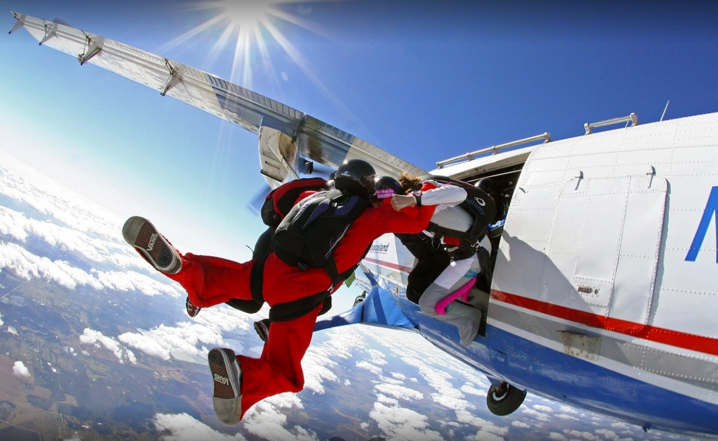 MEC&F Expert Engineers SKYDIVER DEPARTS FOR THE HEAVENS Skydiver