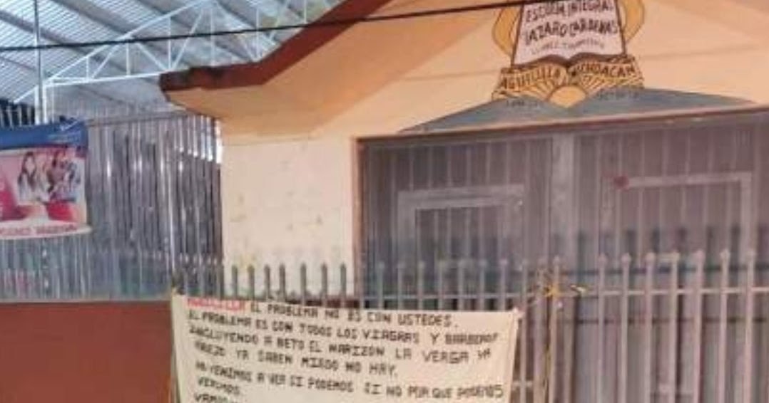 Michoacan: CJNG Narcomantas appear in Aguililla ~ Borderland Beat