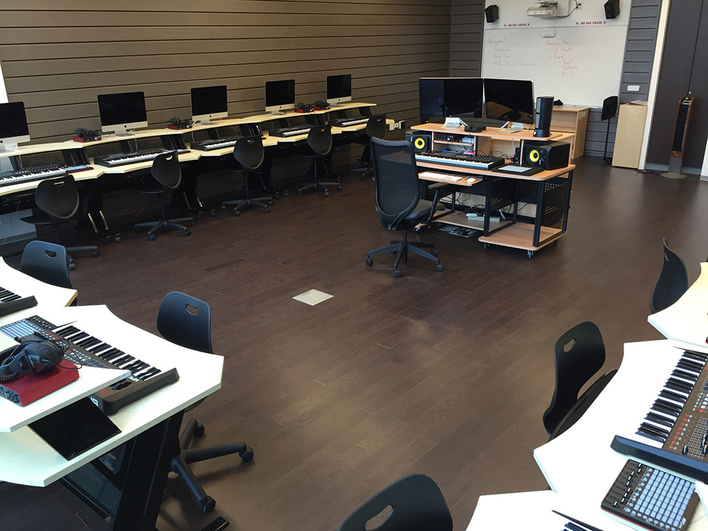 GC Pro Guitar Center Professional Division University of Chicago Lab