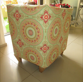 IMG 0005 - כורסה בפינת רחוב