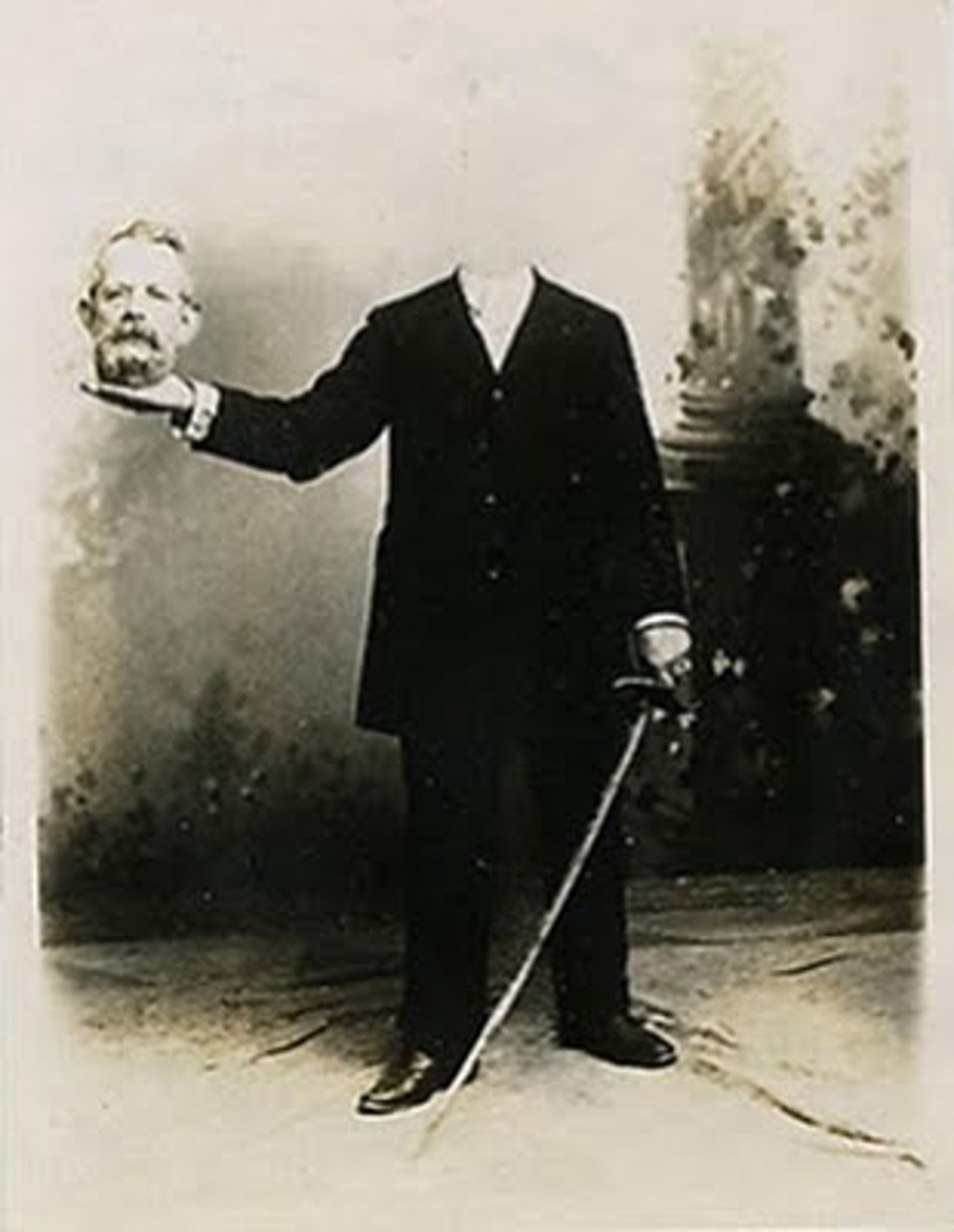 Before the Here Are 20 Creepy Headless Portraits From the Victorian Era Vintage