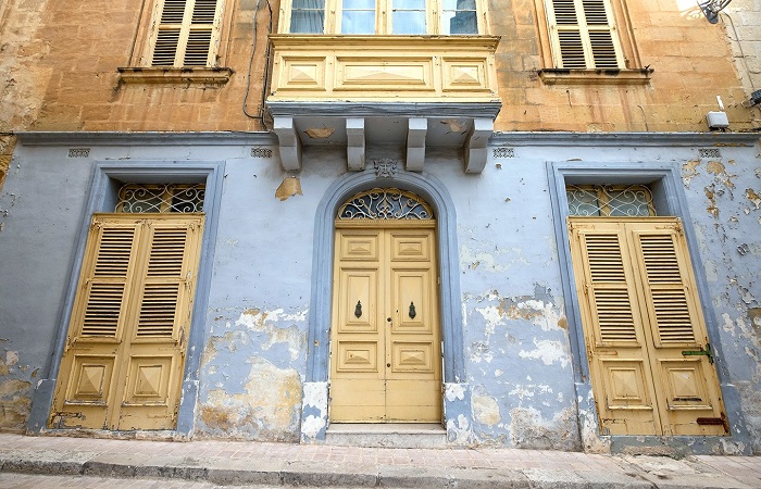 أنتيكا بالصور جمال الأبواب القديمة من حلب إلى تونس