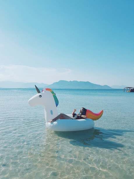 Ai cung phai co anh chup voi mon phu kien hot nhat mua he nam nay! - Anh 13