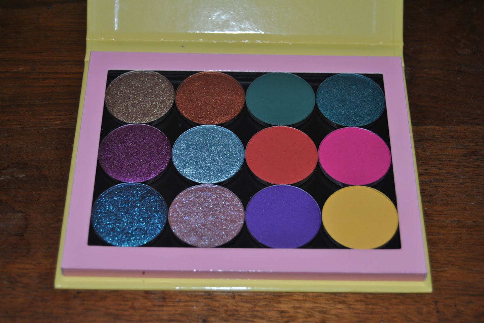 Beginner Beauty Nerd Colourpop Build Your Own Palette