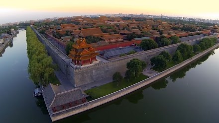 Beijing From Above - Mit ner Drohne in Pekings Luftraum unterwegs (1 Video )