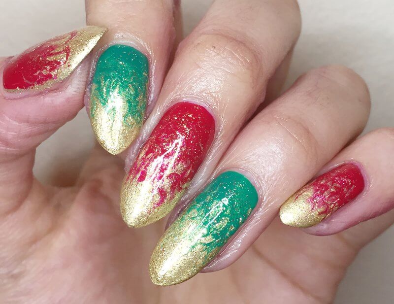 3. Red and Green Ombre Christmas Nails - wide 4