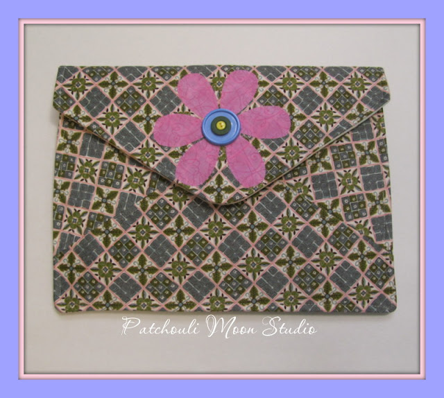 Patchouli Moon Studio~Diva Envelope Clutch