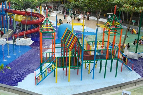 Yang Asyik Dan Ngga Asyik Dari Water Blaster Semarang Desperate Housewife