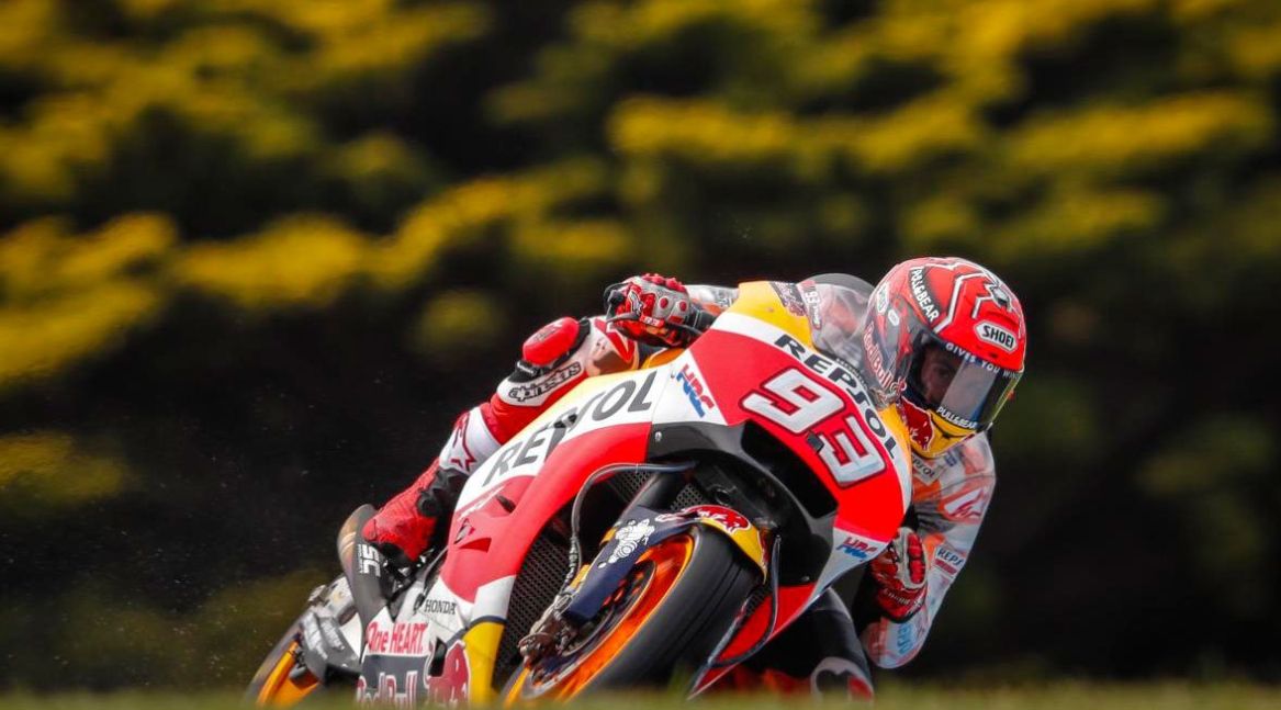 Gara MotoGP pazzesca in Australia: vince Marquez davanti a Rossi e Viñales