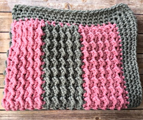 Easy Weekend Baby Blanket – Free Crochet Pattern