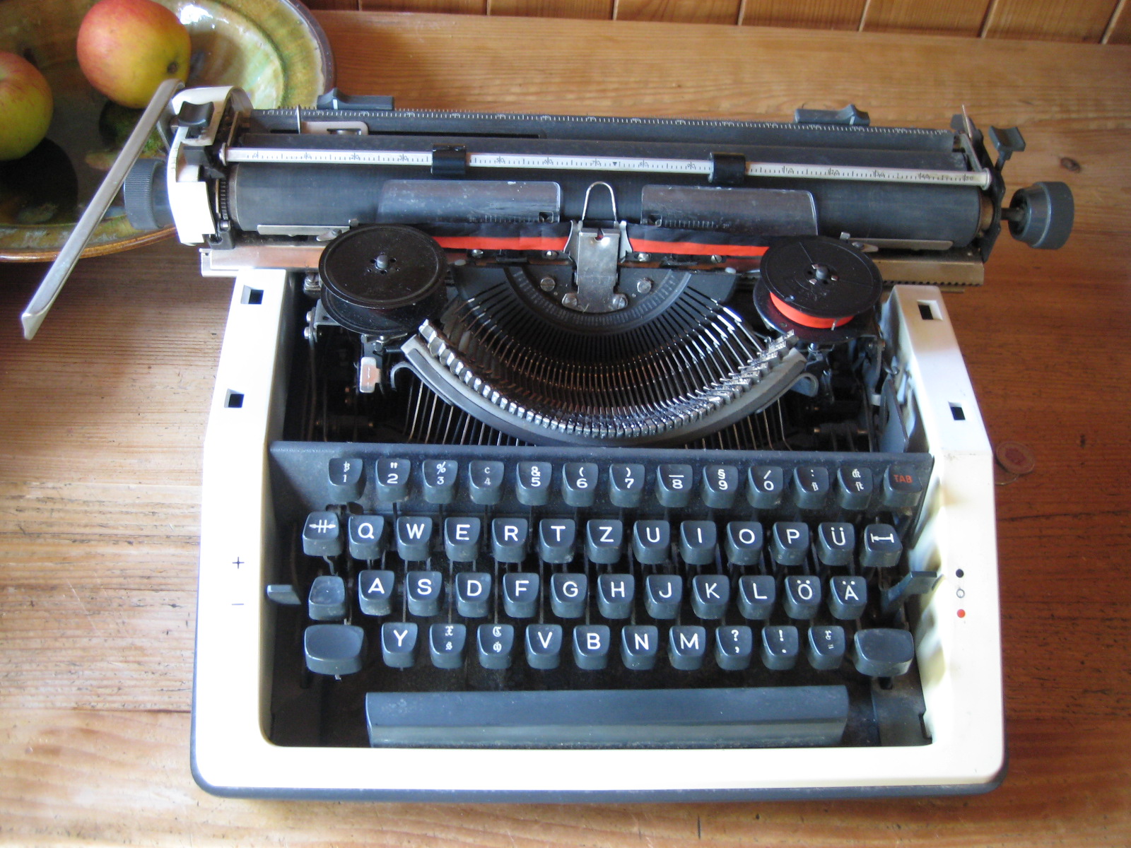 Retro Tech Geneva Typecast Discovering the collection of Herr Wepf