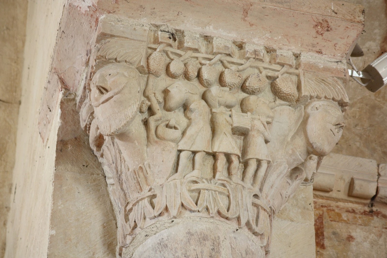 Atlas roman ChalivoyMilon Eglise SaintMartin (18)