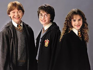 Harry Potter. Colegio de Magia y Hechicería. Hogwarts. Ron Weasley Harry Potter Hermione Granger