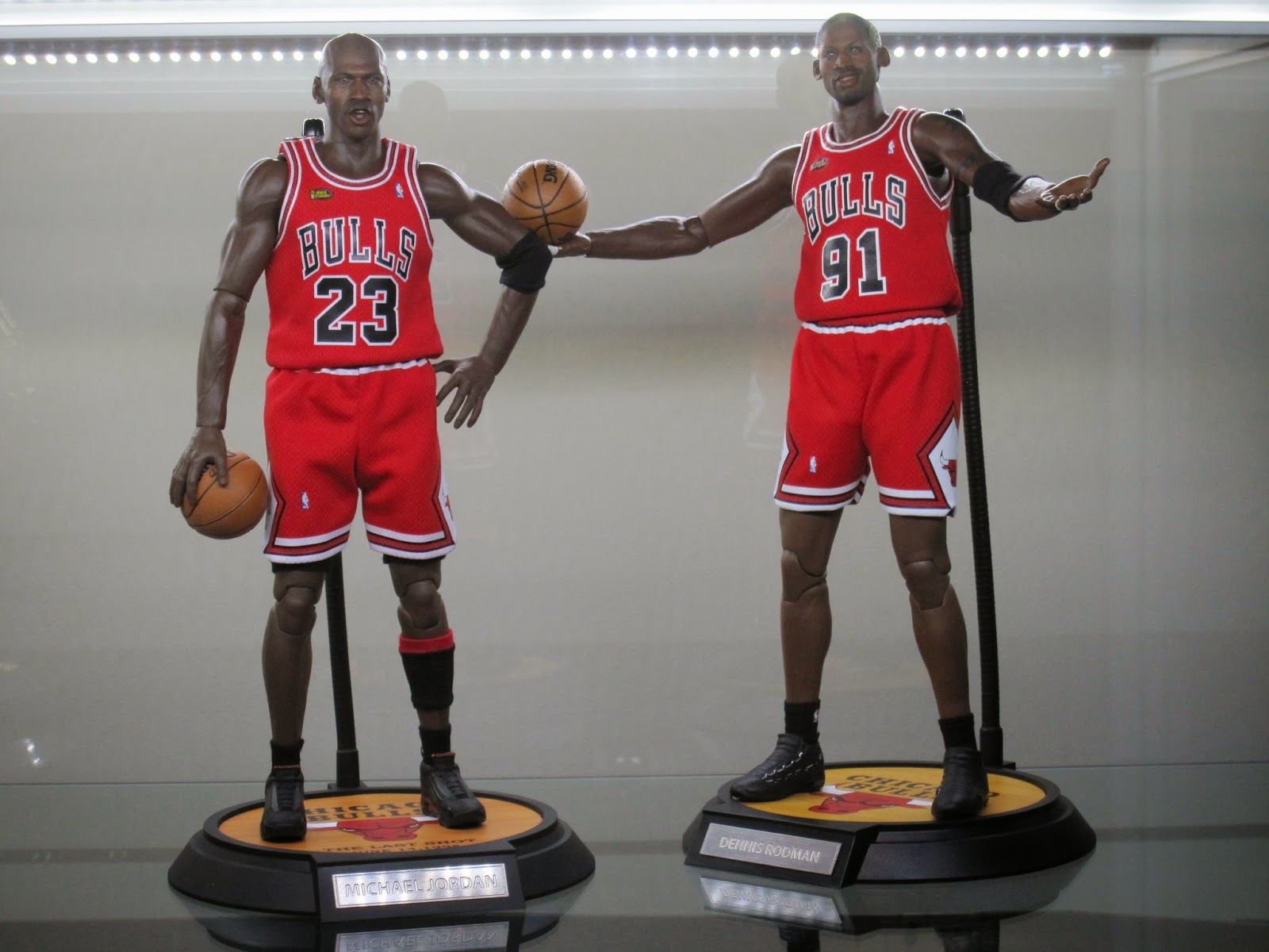 Kool Kollectibles: Finally some Enterbay NBA figures!!