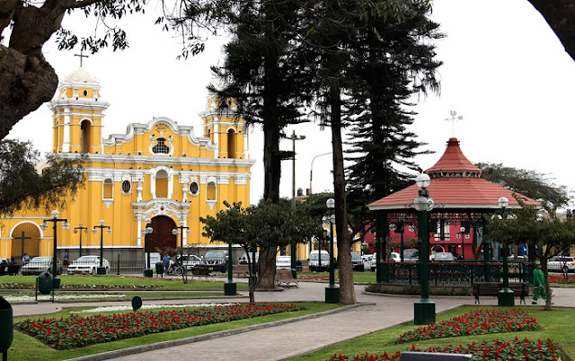 16 de Noviembre - Creación del distrito de Santiago de Surco