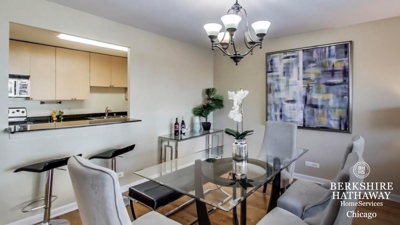 15 Photos vs. 1636 N Wells #601 Chicago IL-Old Town vs. Condo Interior Design Tour