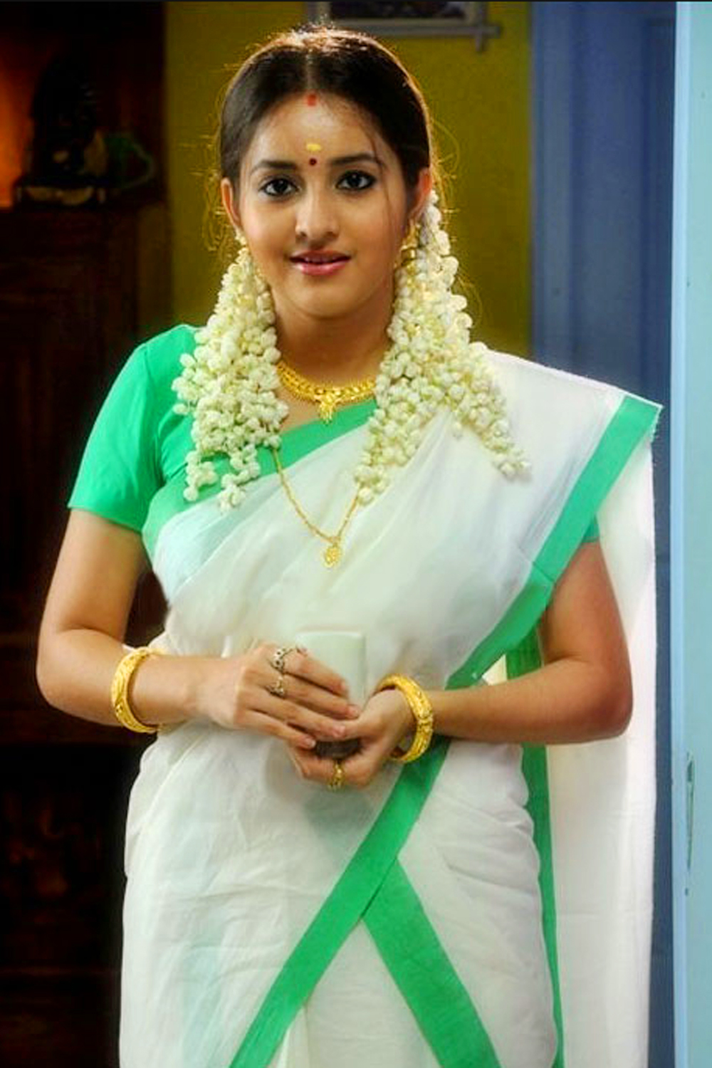 ACTRESS ONAM SPECIAL EXCLUSIVE GALERY | PHOTO PLUS GOLD - Big size ...