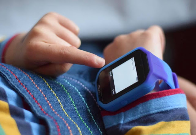 Child messaging on Kurio 2.0 smartwatch