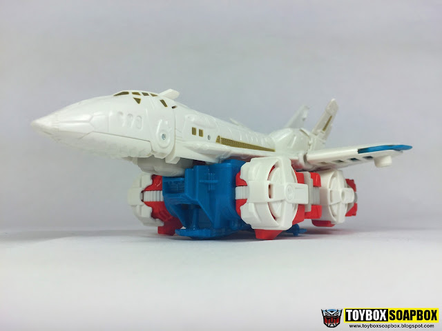 Transformers CW Sky Lynx in alt mode