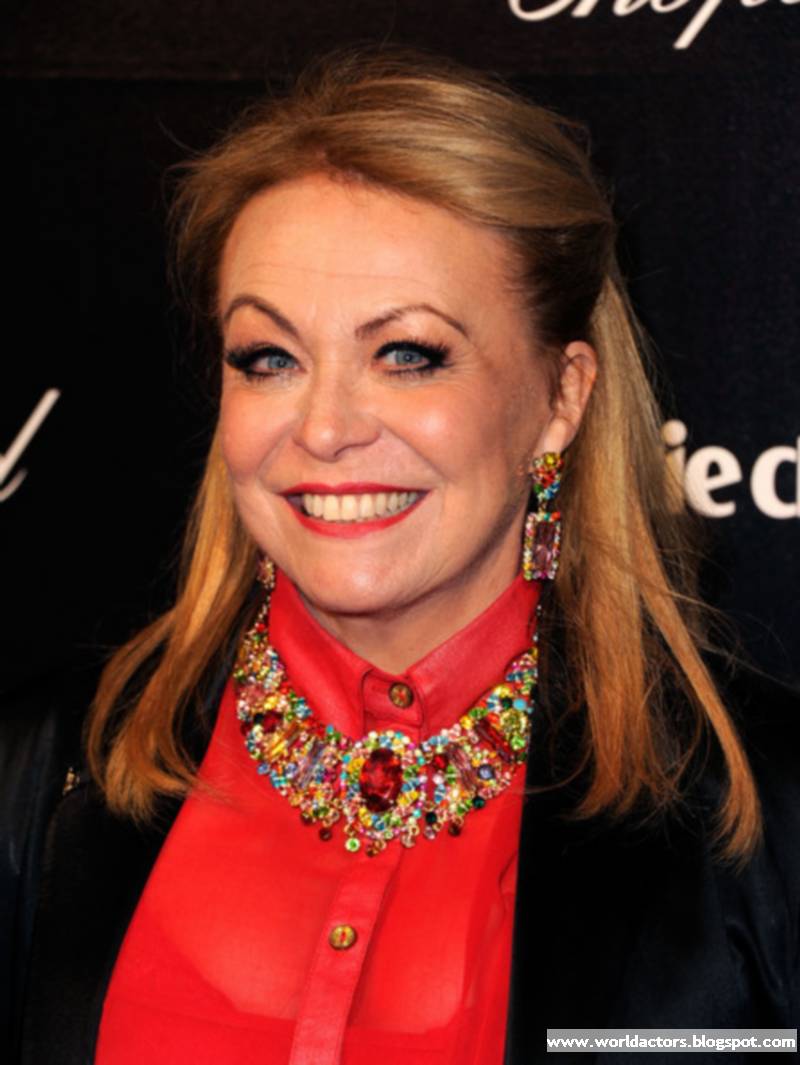 Australian Actress Jacki Weaver Cute picture Gallery | World of Actors