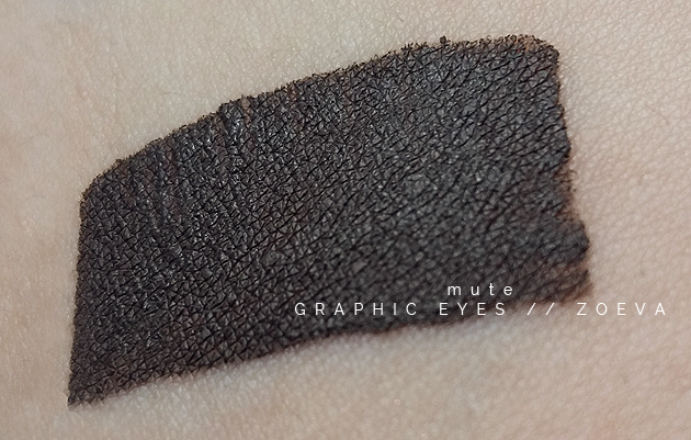 zoeva-swatch-graphic-eyes