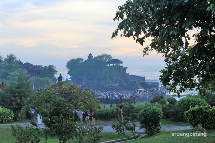 tanah lot bali