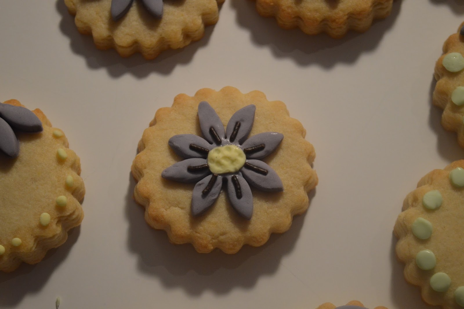 WORLDOFDIAMOND Şeker hamurlu papatya kurabiye yapımı