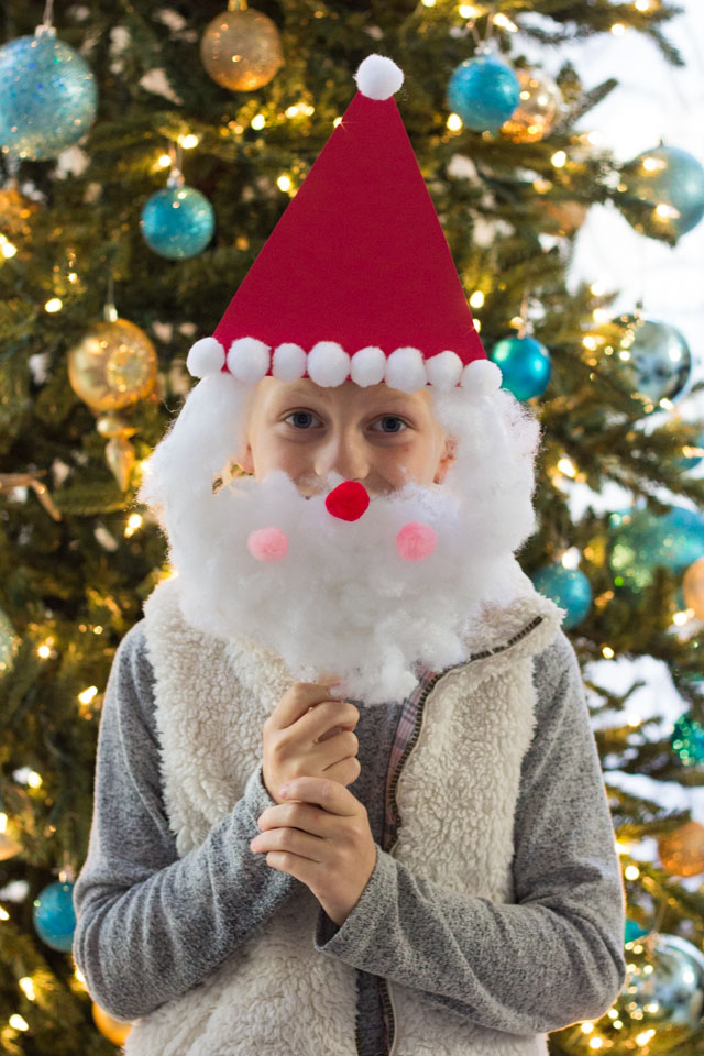 Turn paper plates into the cutest Christmas masks featuring Santa, Mrs. Claus, and Frosty the Snowman! #kidscrafts #kidsChristmascrafts #paperplatecrafts #Christmascrafts Turn paper plates into the cutest Christmas masks featuring Santa, Mrs. Claus, and Frosty the Snowman! #kidscrafts #kidsChristmascrafts #paperplatecrafts #Christmascrafts