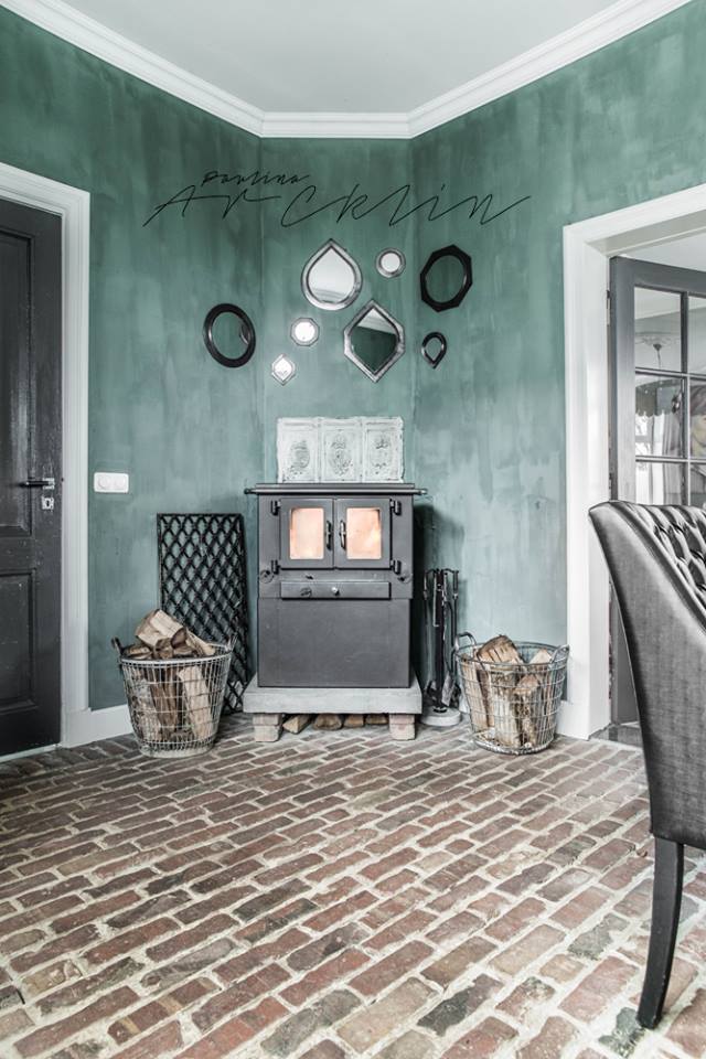 Las Cositas de Beach & eau: UNA CASA con el VERDE de fondo....y el