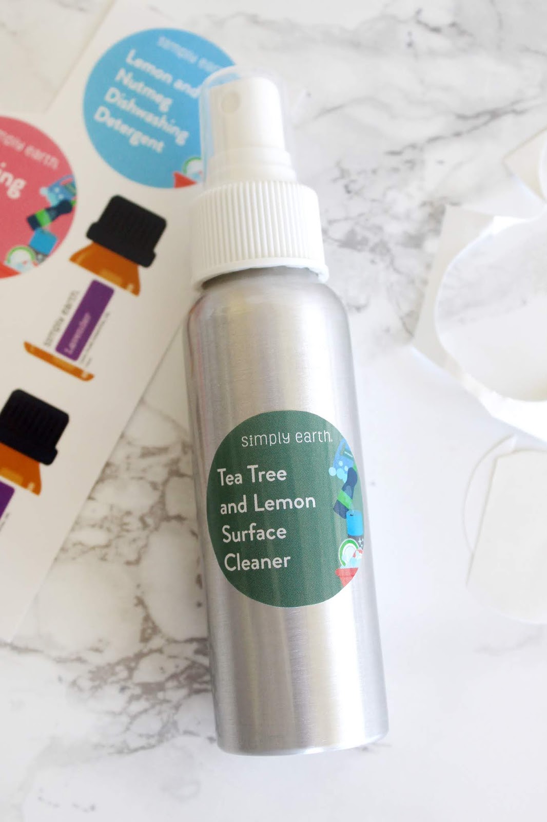 Southern Mom Loves Simply Earth Essential Oil Recipe Box {April 2019} Unboxing + DIY Natural