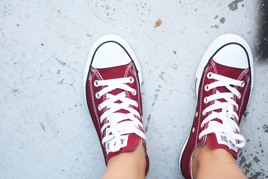 burgundy converse