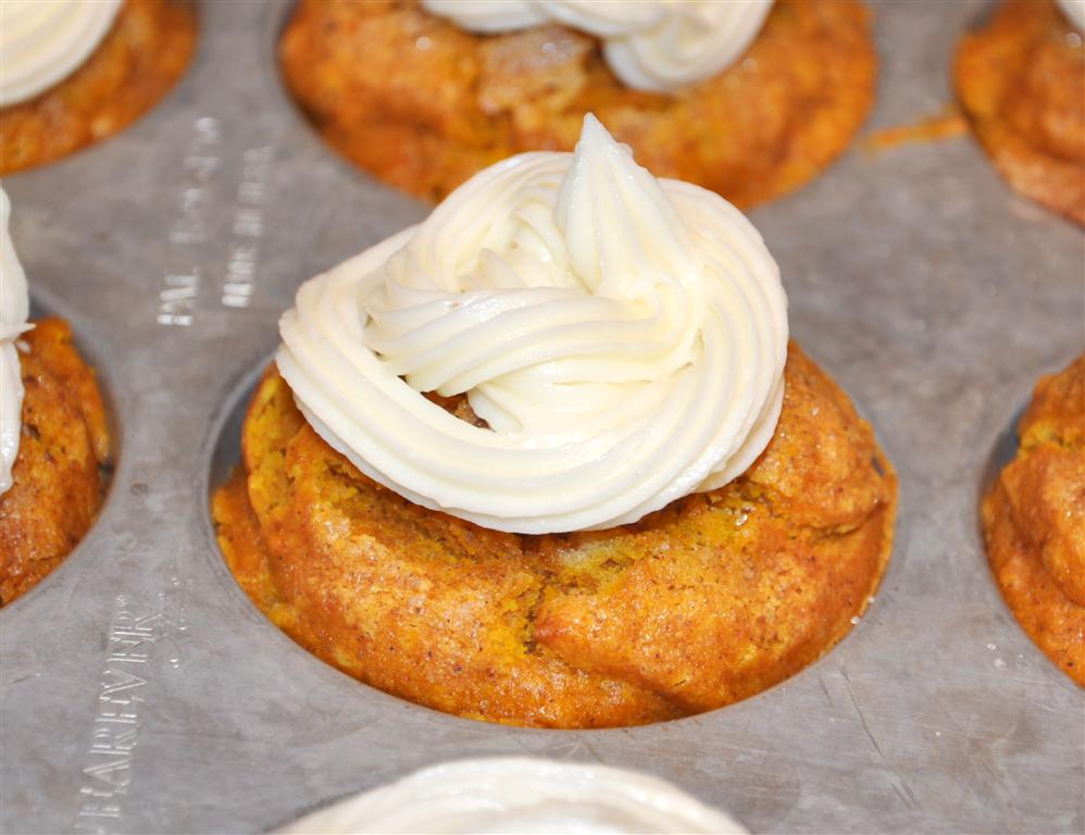 Cobblestone Quilting Pumpkin spice muffins Pioneer Woman style!