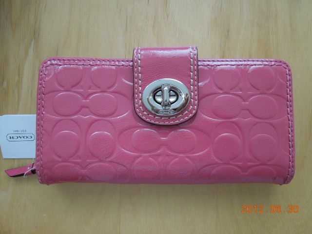 Japanese Bento & Food, Canadian Life and Chihuahua: Product Review: Pink Coach Wallet