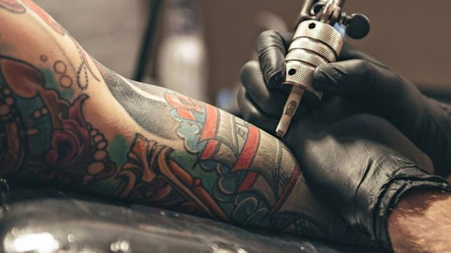 Tatuaje biomédico detecta altos niveles de calcio en la sangre