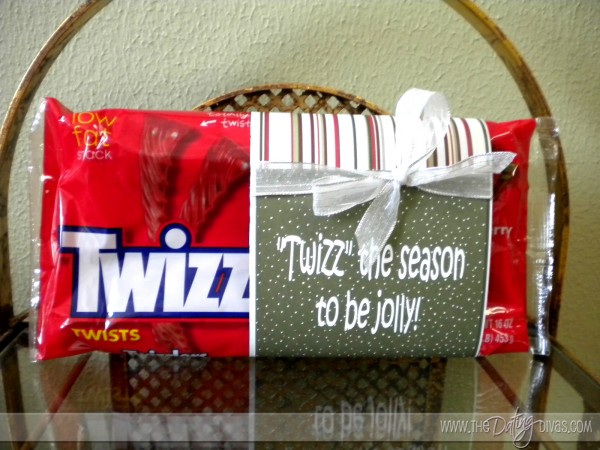 25 Easy Neighbor Gifts--also great for friends, family and co-workers.  Lots of fun ideas!