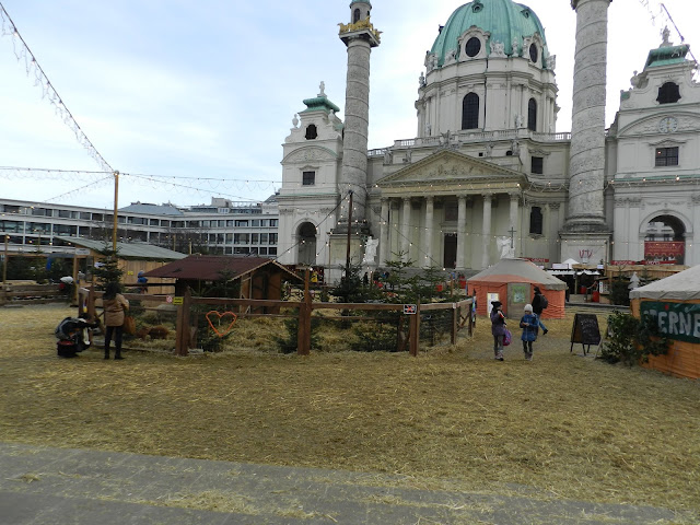 Christkindlmarkt am Karlsplatz