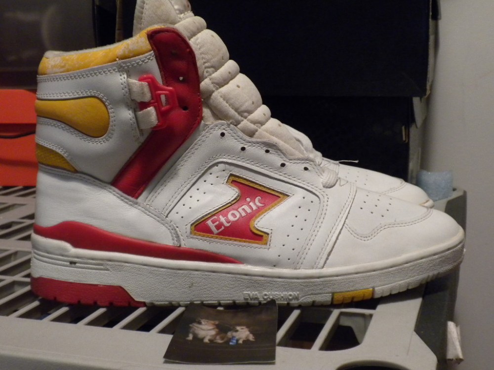 Throwback Kicks Akeem the Dream Sneakers by Etonic