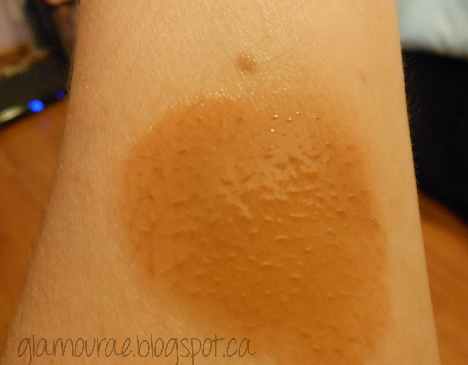Glamourae Product Review Sally Hansen Airbrush Legs