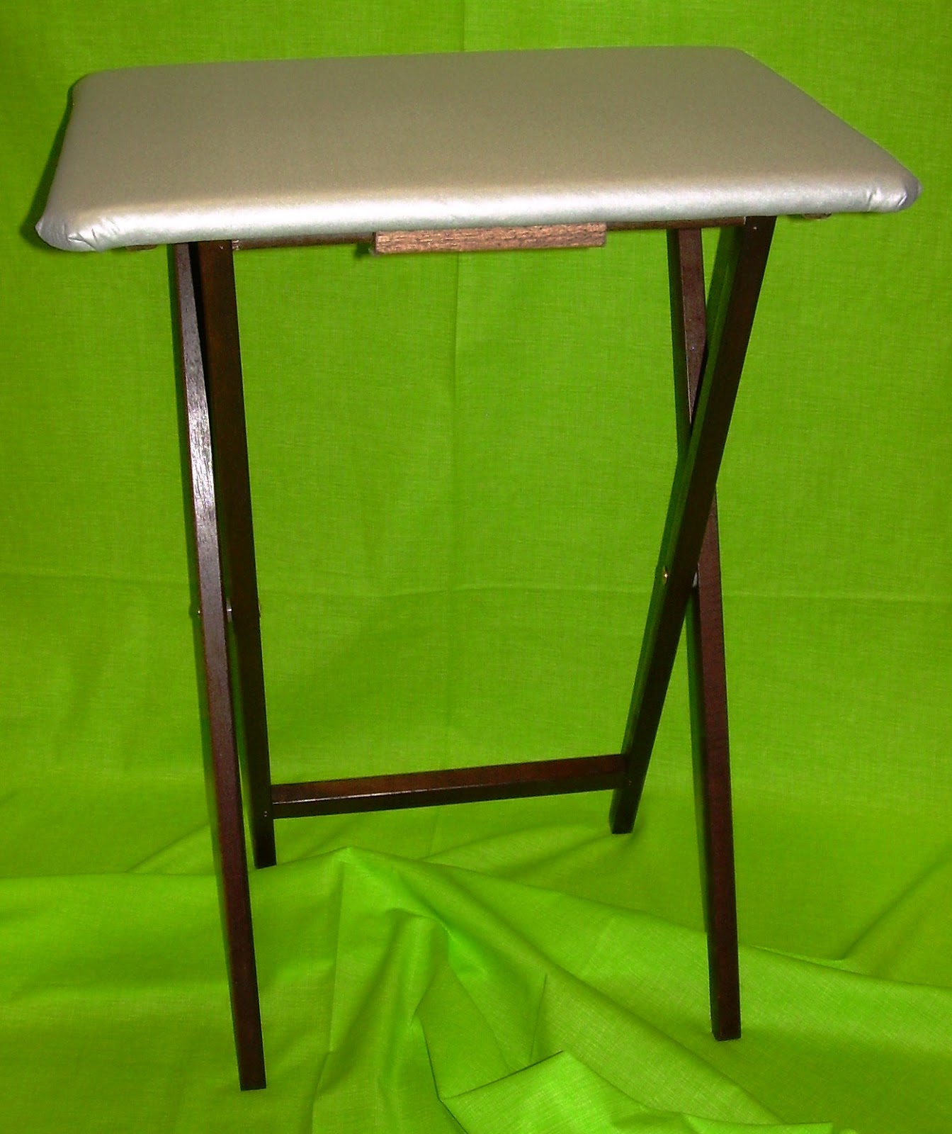 Country Quilts and Bears Portable Folding Ironing Table