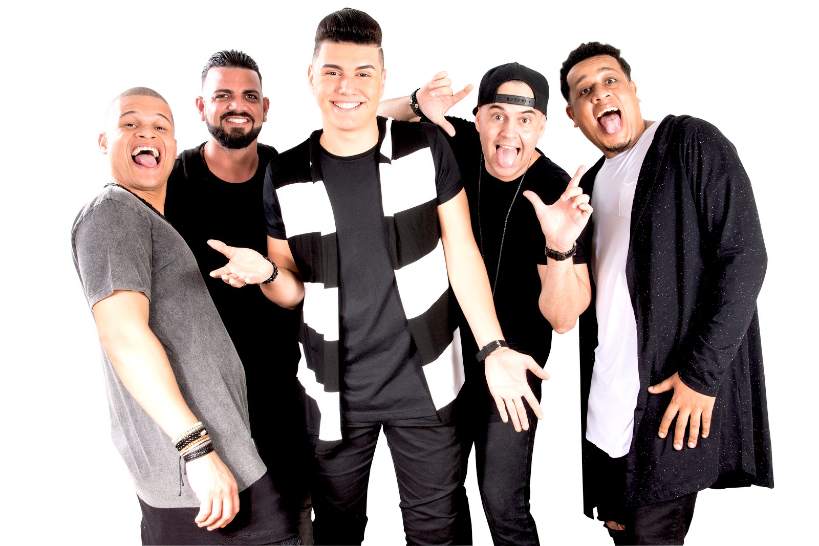Shopping Grande Rio promove show com o Grupo Sambaí Jornalwebdigital Shopping Grande Rio promove show com o Grupo Sambaí Jornalwebdigital