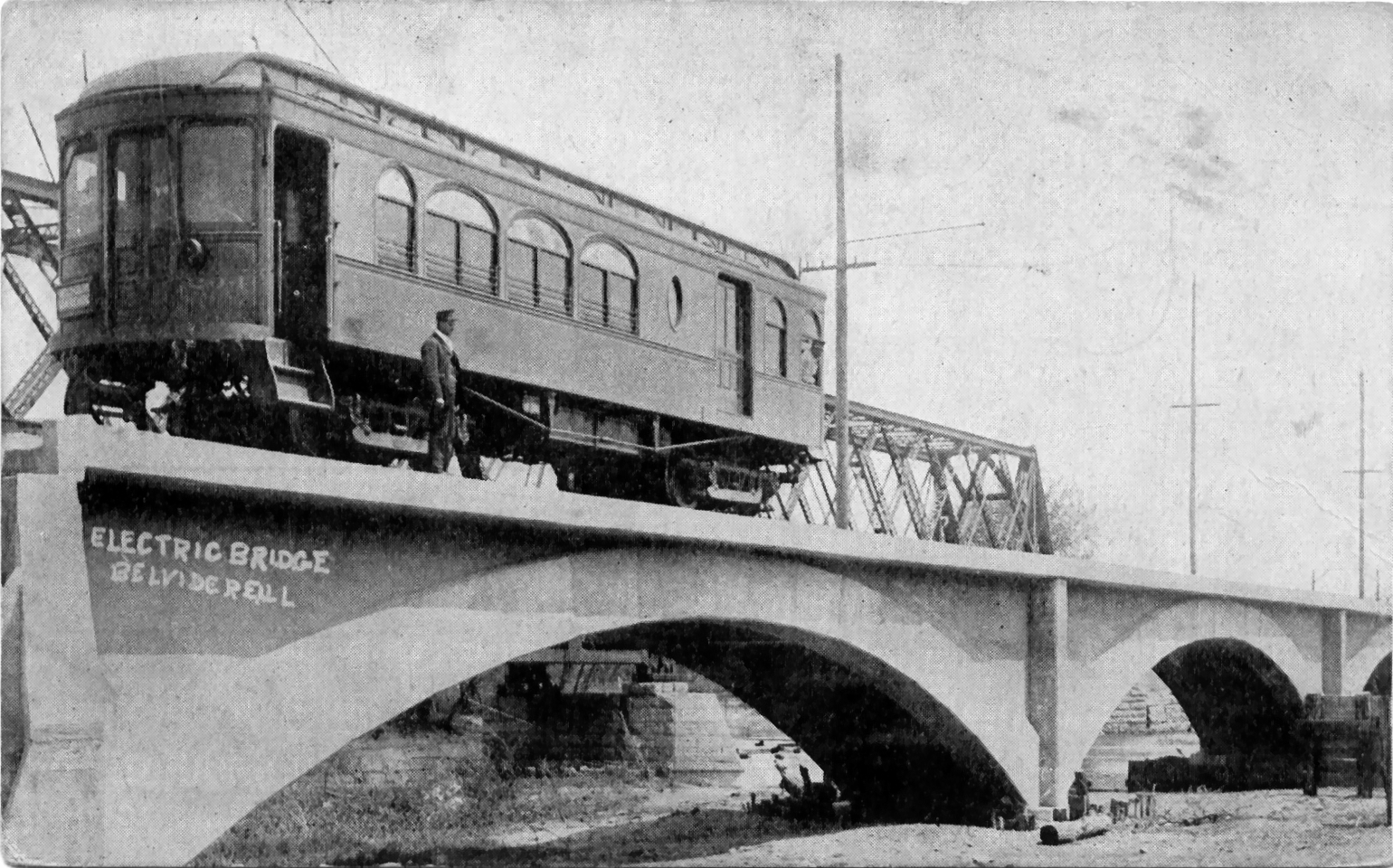 The Digital Research Library of Illinois History Journal™ History of