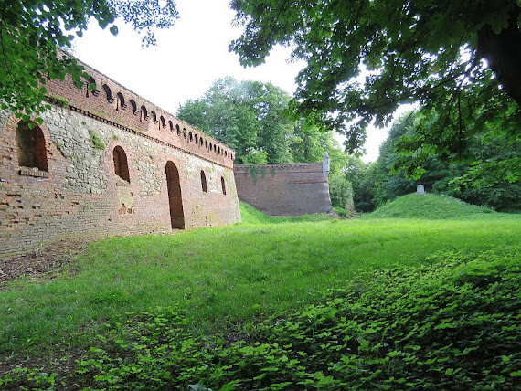 fortyfikacje Bastionowe fortyfikacje