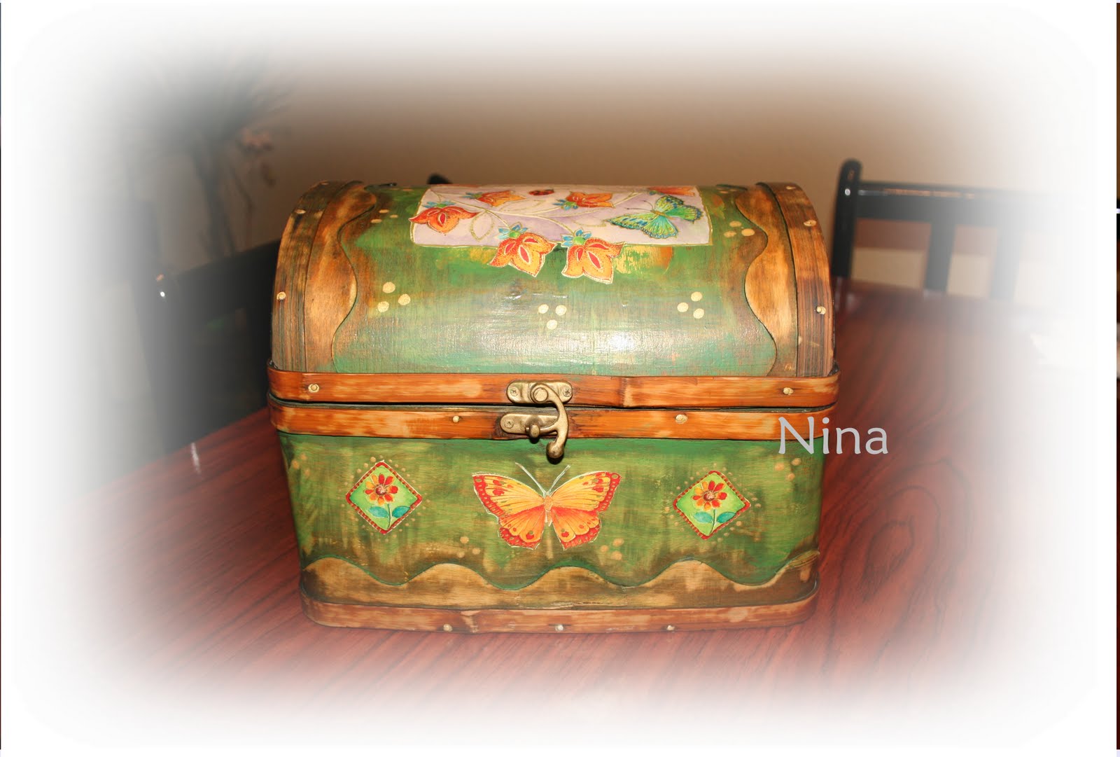 Petit Atelier Buscando en el Baúl