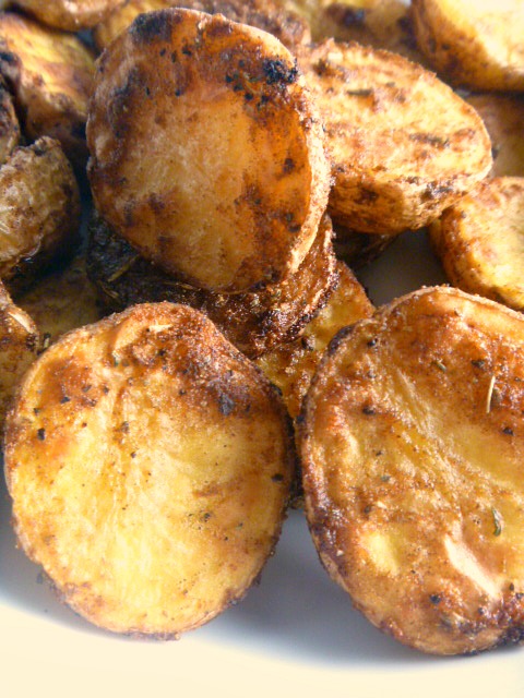 Cajun Roasted Potatoes: The spicy blend pops in your mouth with a bit of heat and tons of flavor. - Slice of Southern